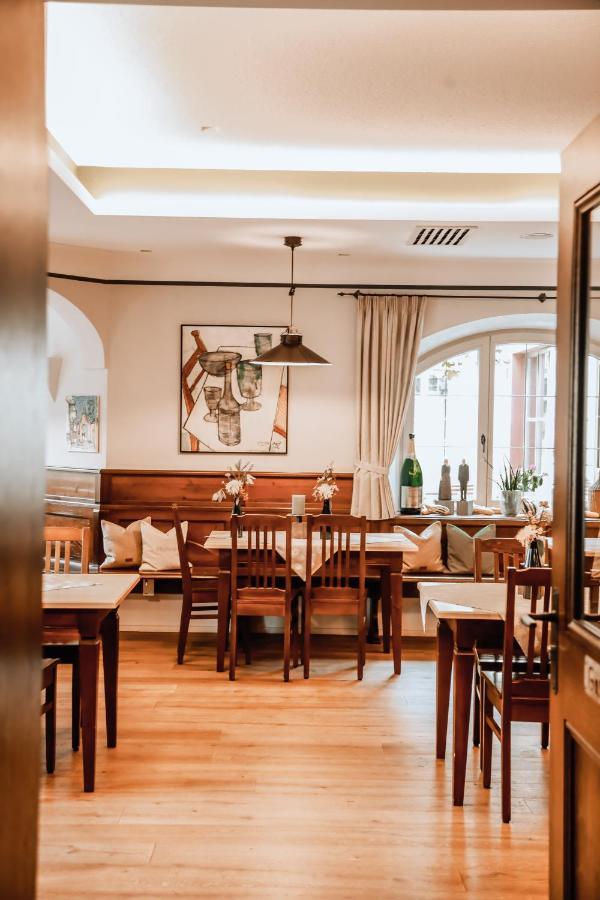 Hotel Hofwirt Neubeuern Bagian luar foto